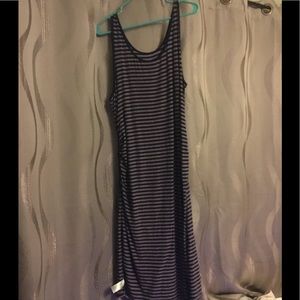 Liz Lange maternity dress - Large